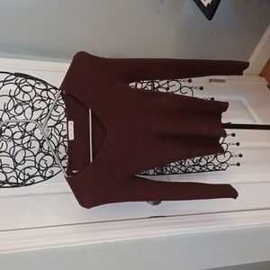 Broen cable knit sweater with v neck size M